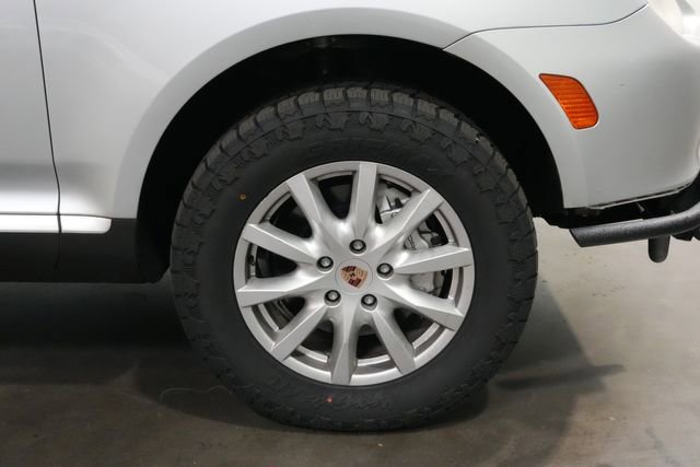 Used 2004 Porsche Cayenne S image 11