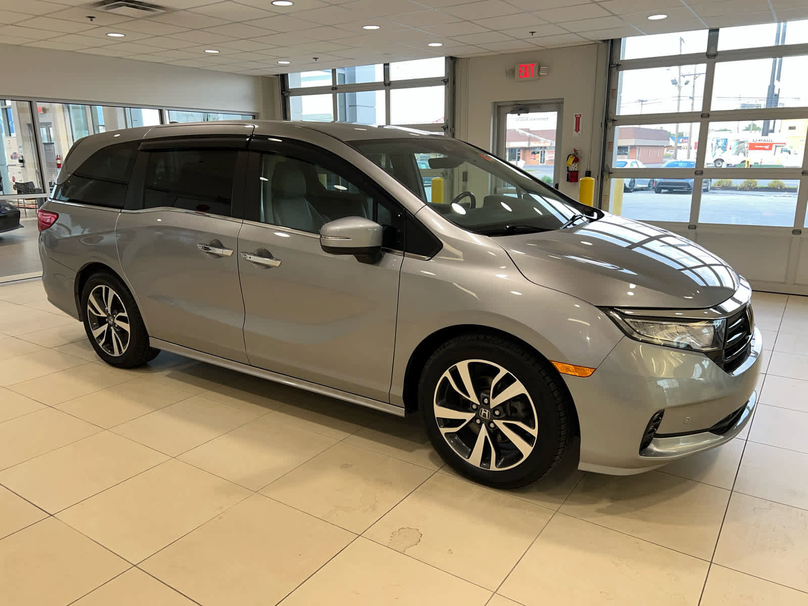 Used 2022 Honda Odyssey Touring image 1