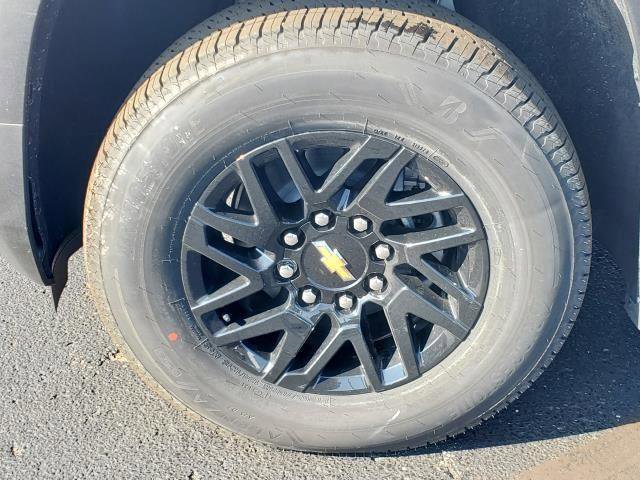 New 2025 Chevrolet Silverado EV LT image 5