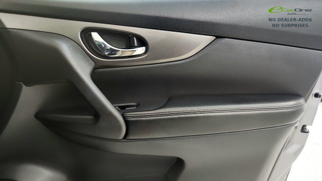 Used 2015 Nissan Rogue S FWD image 37