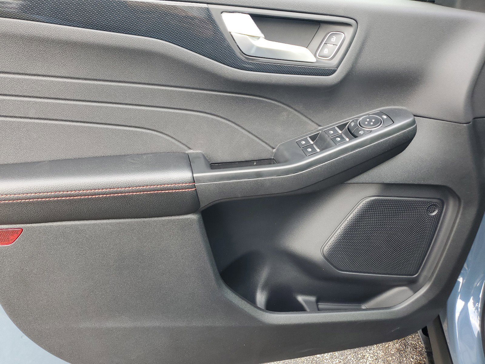 New 2025 Ford Escape ST-Line w/ Equipment Group 301A image 13