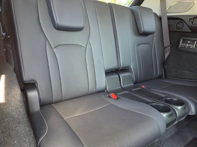 Used 2019 Lexus RX 350L Premium w/ Premium Package image 17