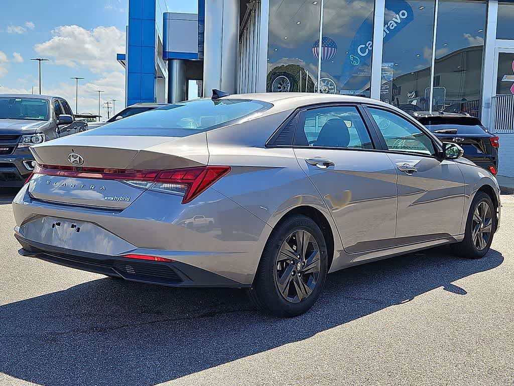 Used 2023 Hyundai Elantra Blue FWD image 4