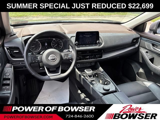 Used 2023 Nissan Rogue SV w/ SV Premium Package AWD/4WD image 11
