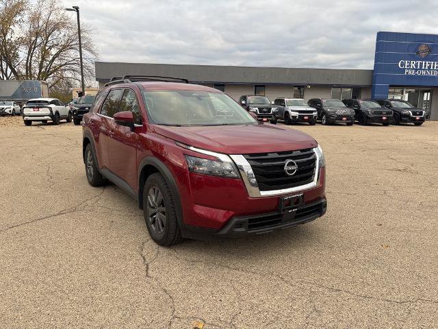 Certified 2023 Nissan Pathfinder SV