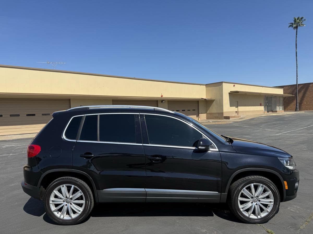 Used 2015 Volkswagen Tiguan SEL AWD/4WD image 8