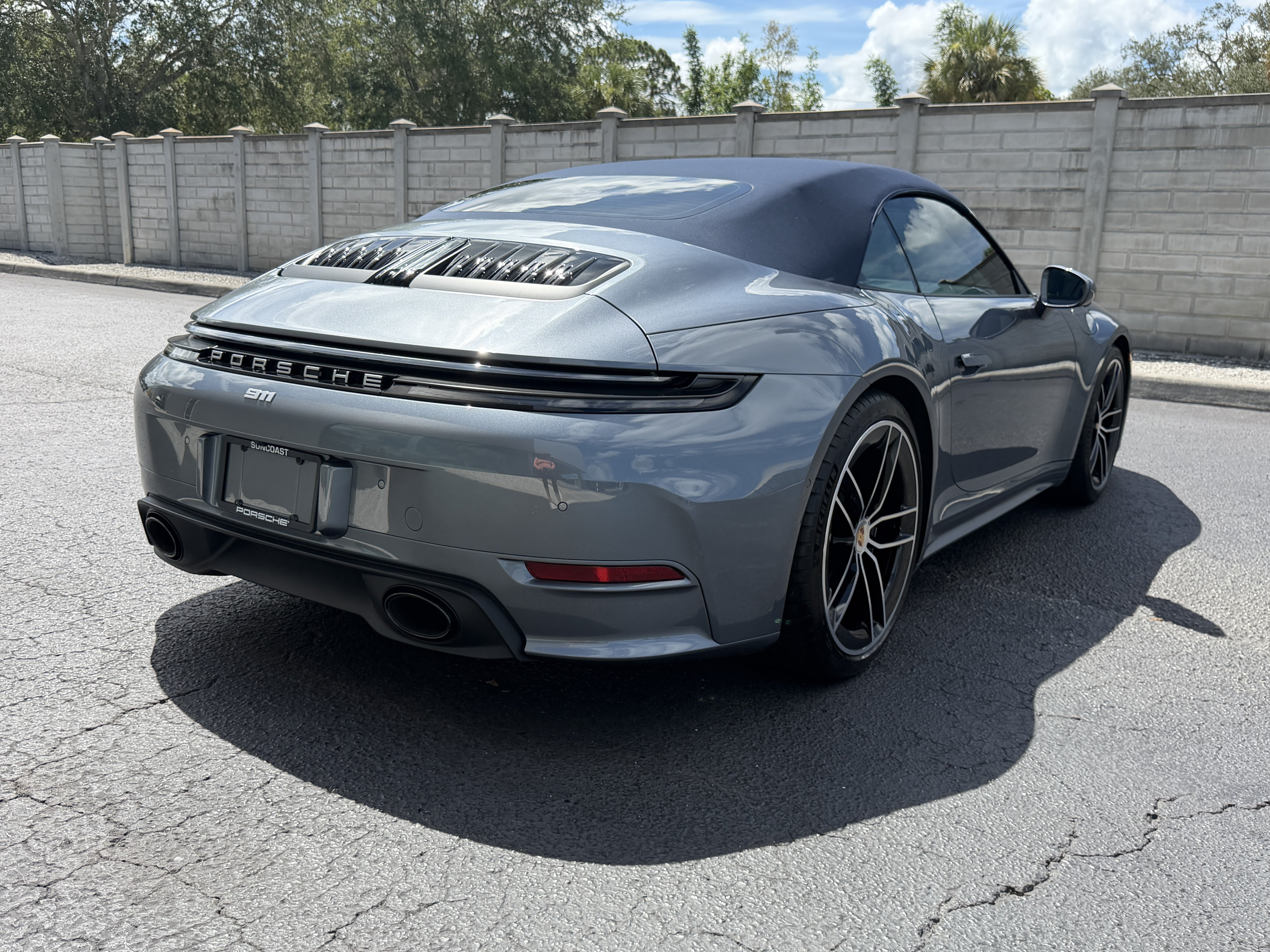 Used 2025 Porsche 911 Carrera S RWD image 15