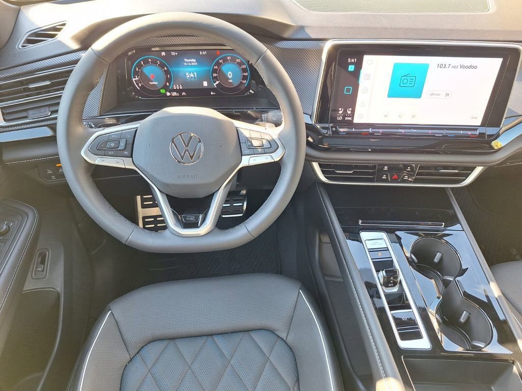 New 2026 Volkswagen Atlas Cross Sport SEL Premium R-Line image 21