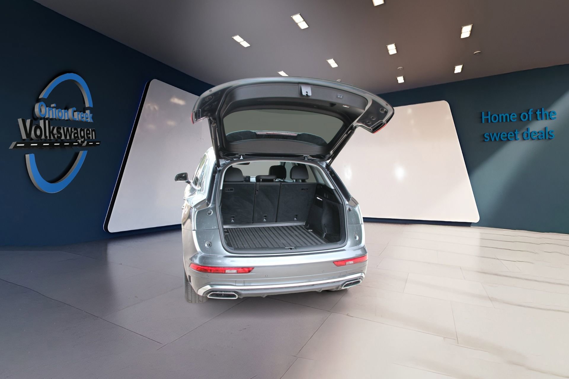 Used 2023 Audi Q5 2.0T Premium w/ Convenience Package image 43