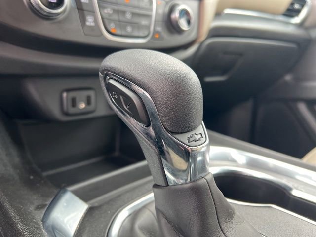 Used 2023 Chevrolet Traverse LS image 21