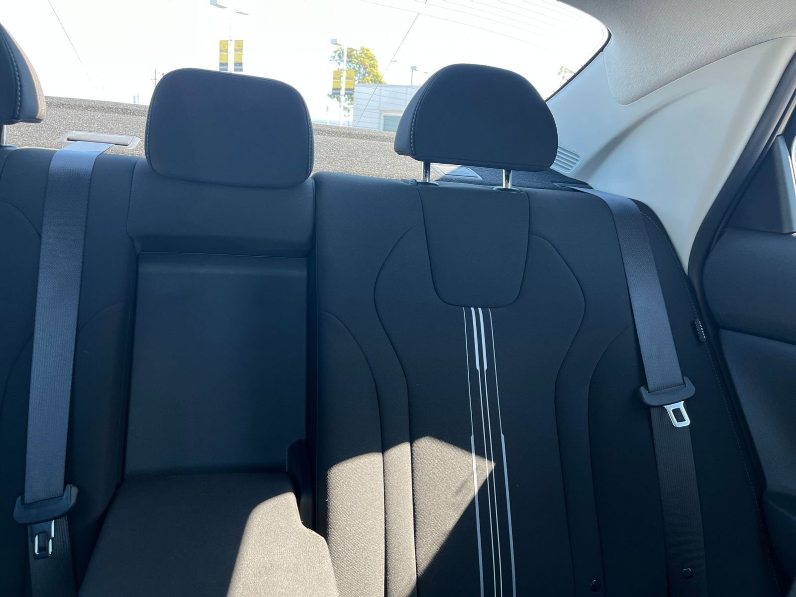 Used 2025 Hyundai Elantra SEL image 39