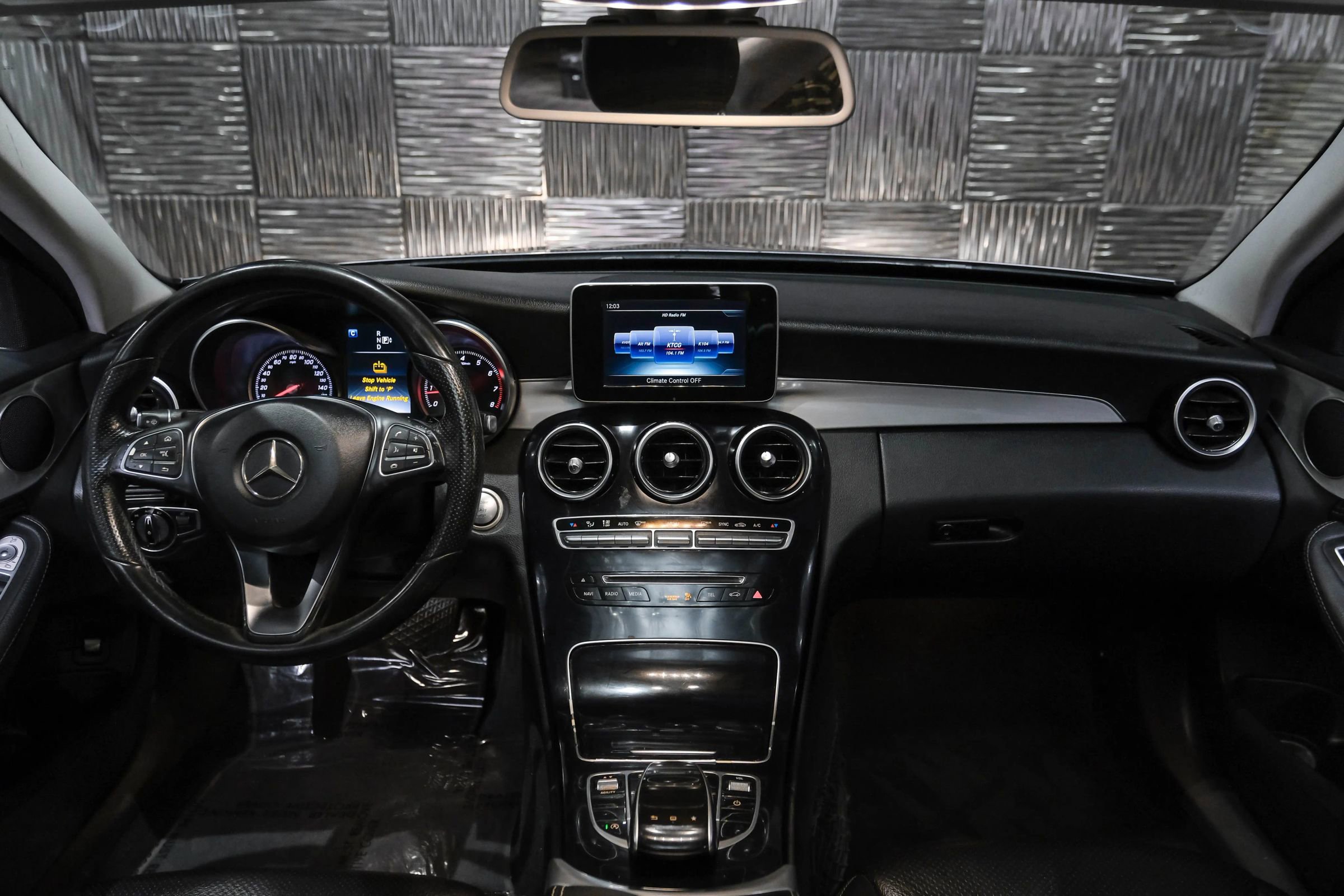 Used 2015 Mercedes-Benz C 300 Sedan image 14