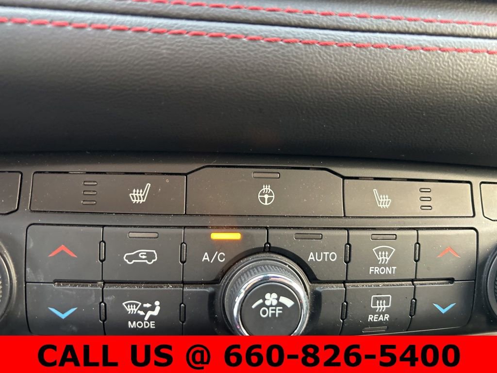 Used 2025 Dodge Durango GT image 32