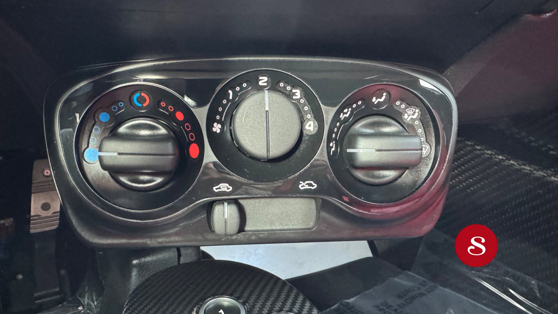 Used 2018 Alfa Romeo 4C w/ Coupe Track Package 1 image 19