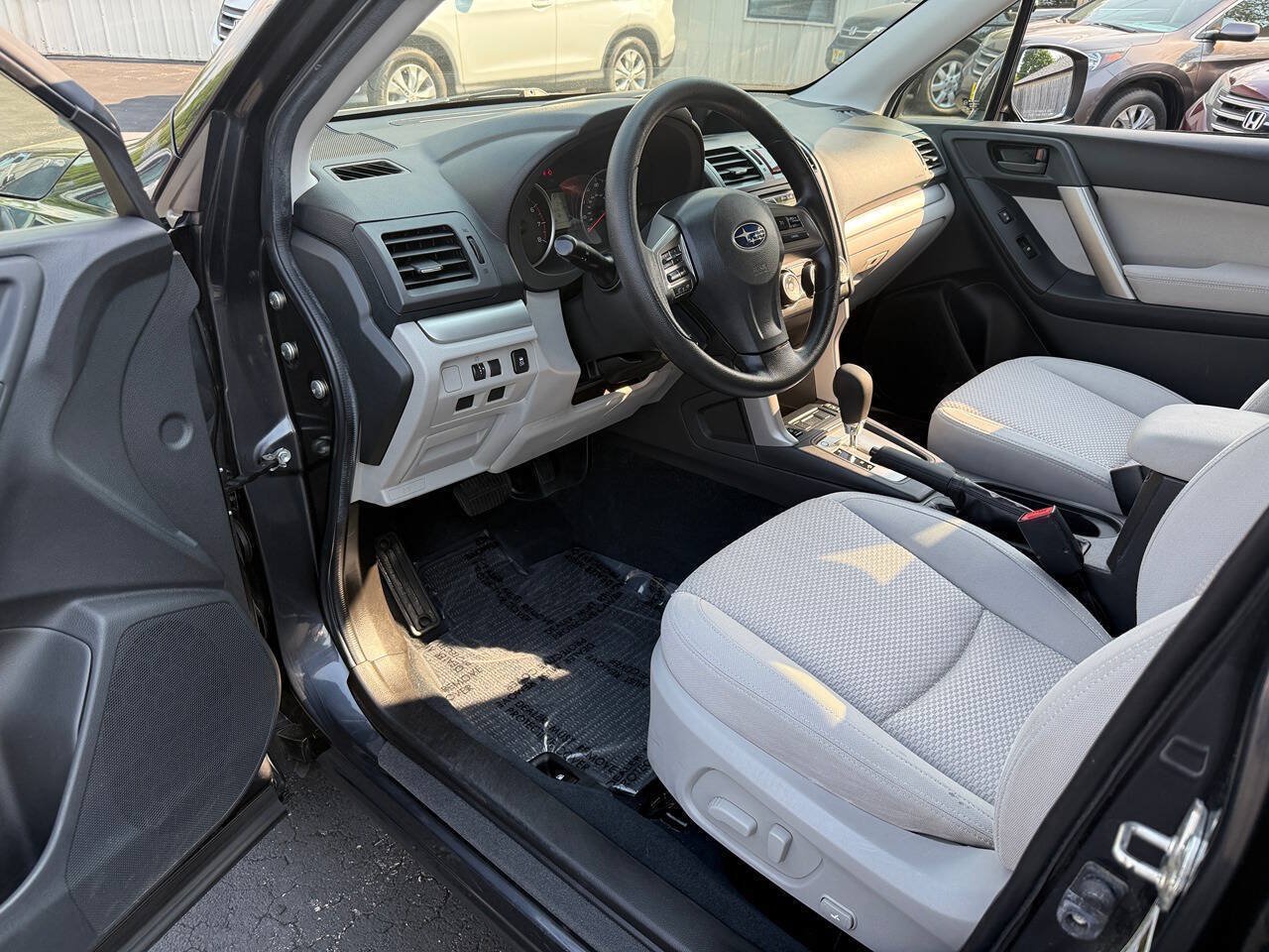 Used 2014 Subaru Forester 2.5i Premium w/ All-Weather Package AWD/4WD image 86