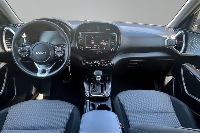 Certified 2023 Kia Soul LX w/ LX Technology Package FWD image 7