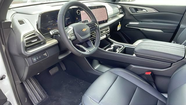 New 2026 Chevrolet Traverse LT w/ LPO, Floor Liner Package FWD image 11