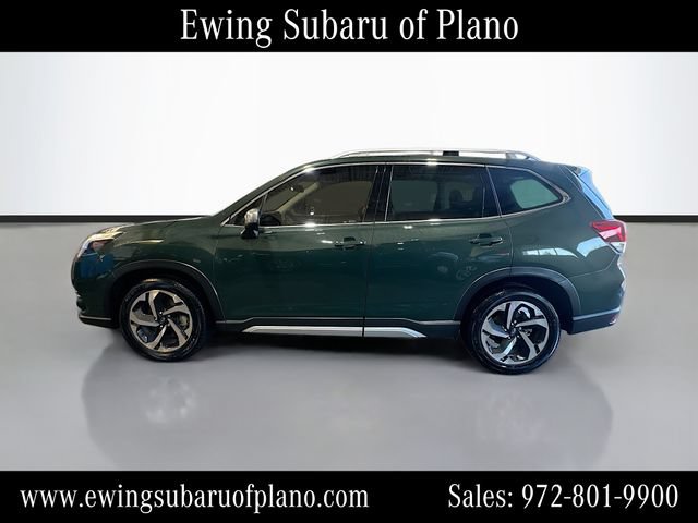 Used 2023 Subaru Forester Touring AWD/4WD image 4