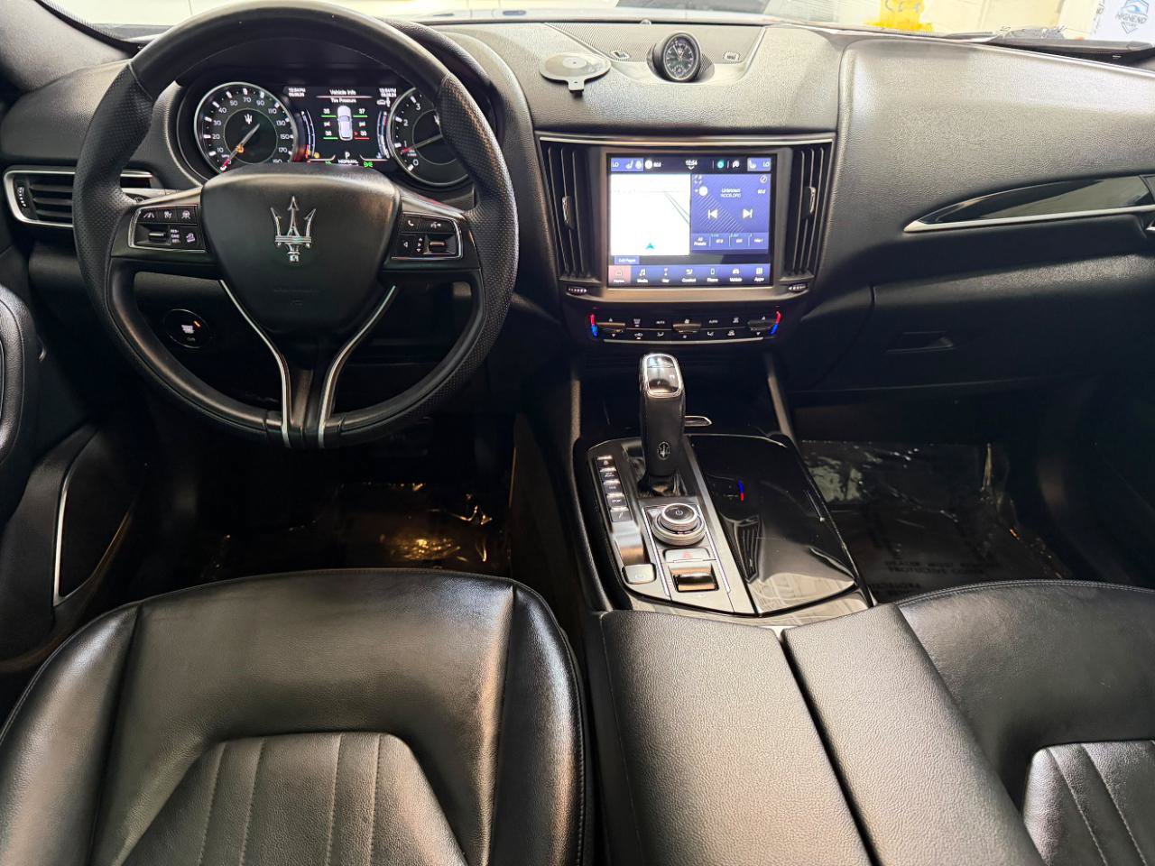 Used 2023 Maserati Levante GT AWD/4WD image 29