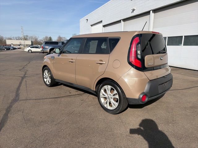 Used 2015 Kia Soul + image 12