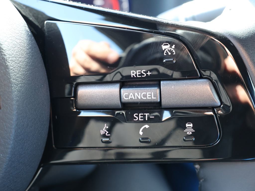 Used 2024 Nissan Z Performance w/ Floor Mat Package image 16