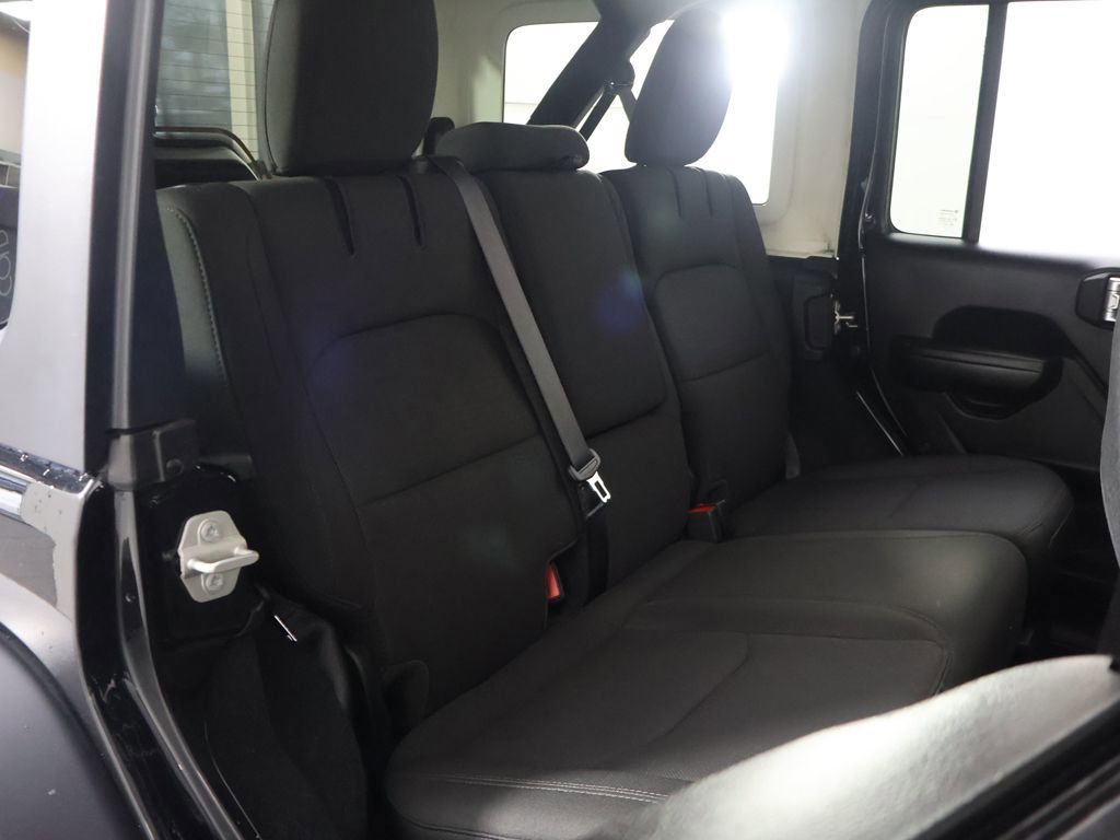 Used 2023 Jeep Wrangler Unlimited w/ Cold Weather Group image 26