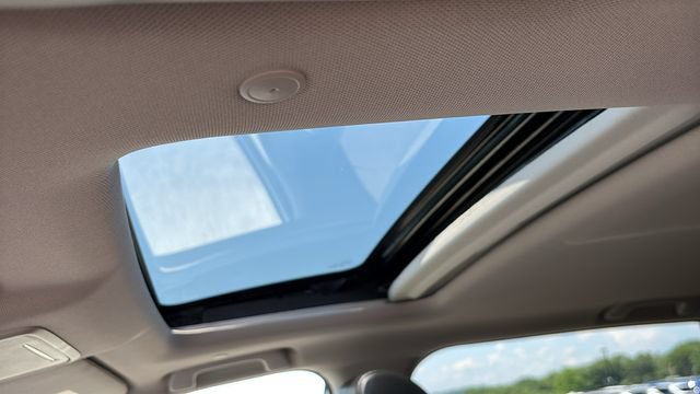 Used 2023 Honda CR-V EX-L image 11