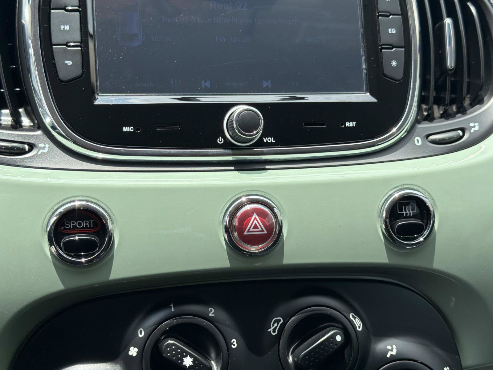 Used 2016 FIAT 500 Pop FWD image 21