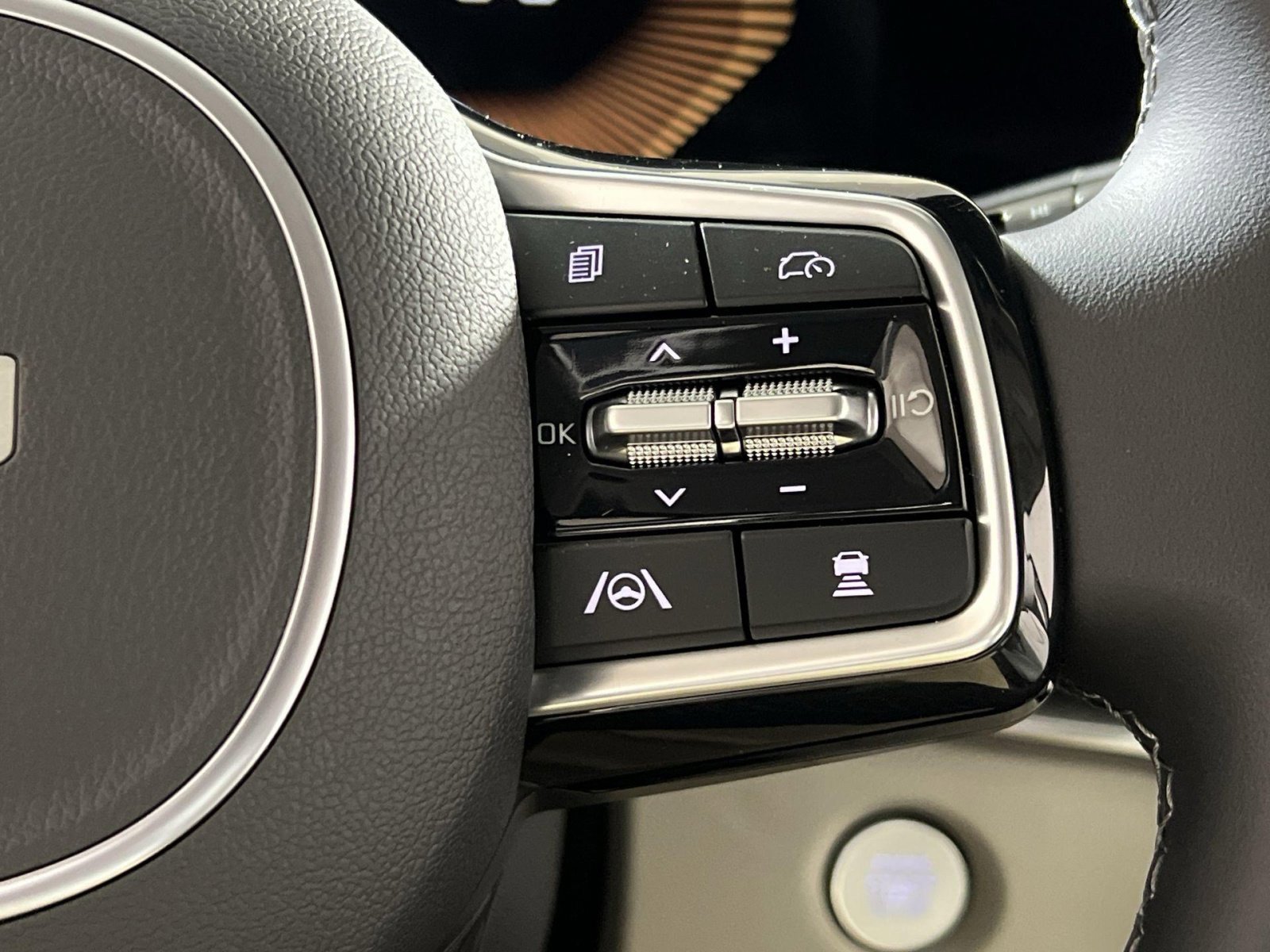 New 2025 Kia Sorento S image 29