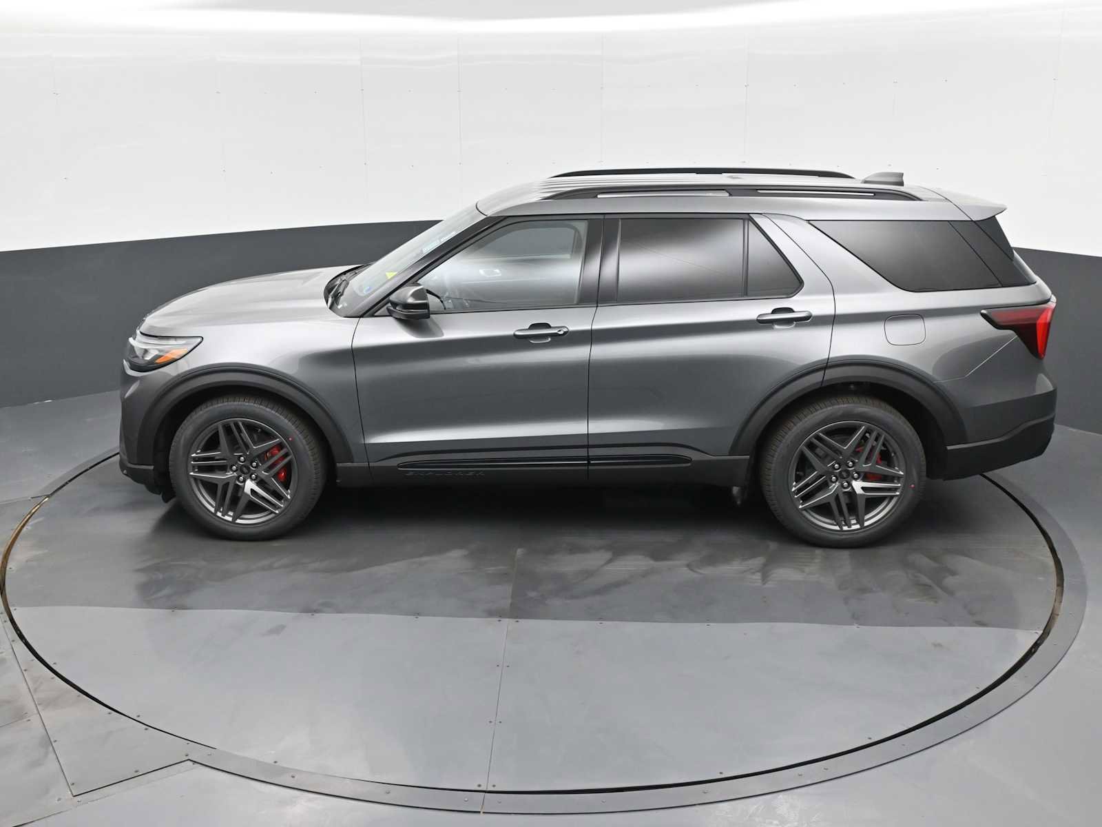 New 2026 Ford Explorer ST image 13