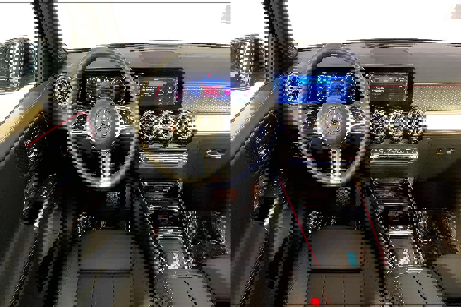 Used 2024 Mercedes-Benz GLB 250 4MATIC image 6