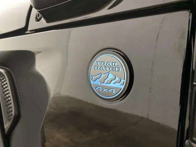 Used 2025 Jeep Wrangler Unlimited Sahara w/ Safety Group image 84