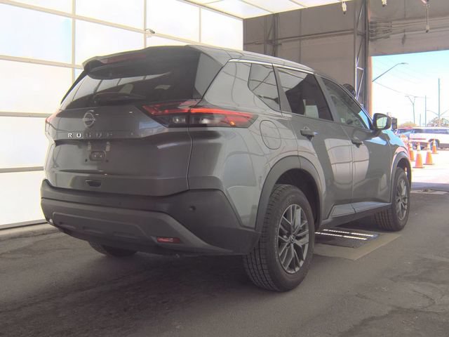 Used 2023 Nissan Rogue S FWD image 3