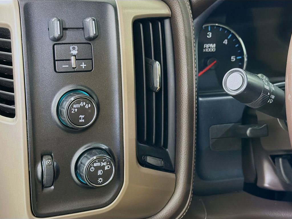 Used 2018 GMC Sierra 1500 Denali w/ Denali Ultimate Package AWD/4WD image 12