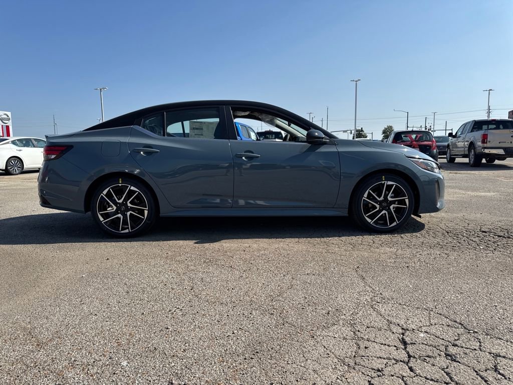 New 2025 Nissan Sentra SR w/ SR Premium Package image 7