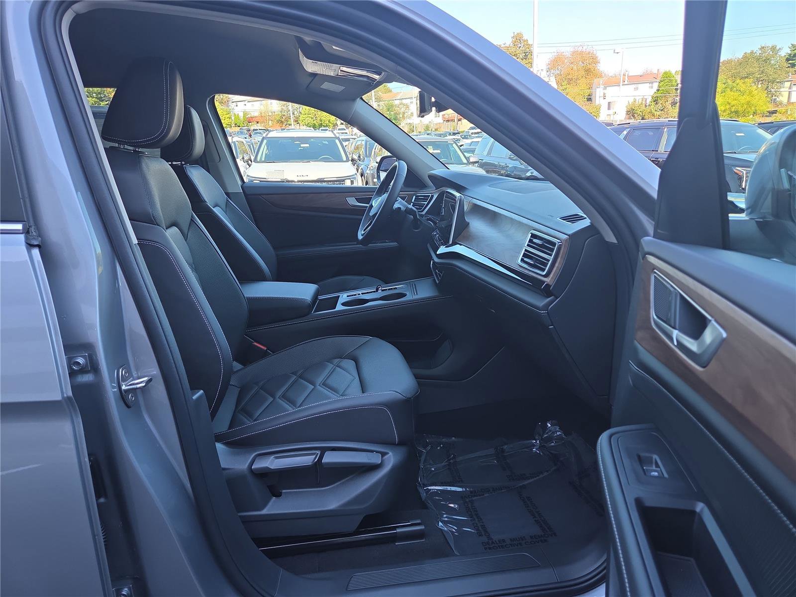 New 2026 Volkswagen Atlas SE image 34