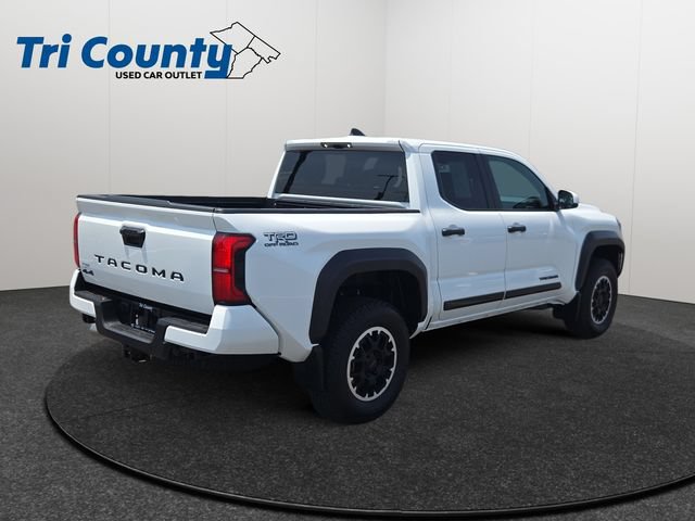 Certified 2026 Toyota Tacoma TRD Off-Road AWD/4WD image 8