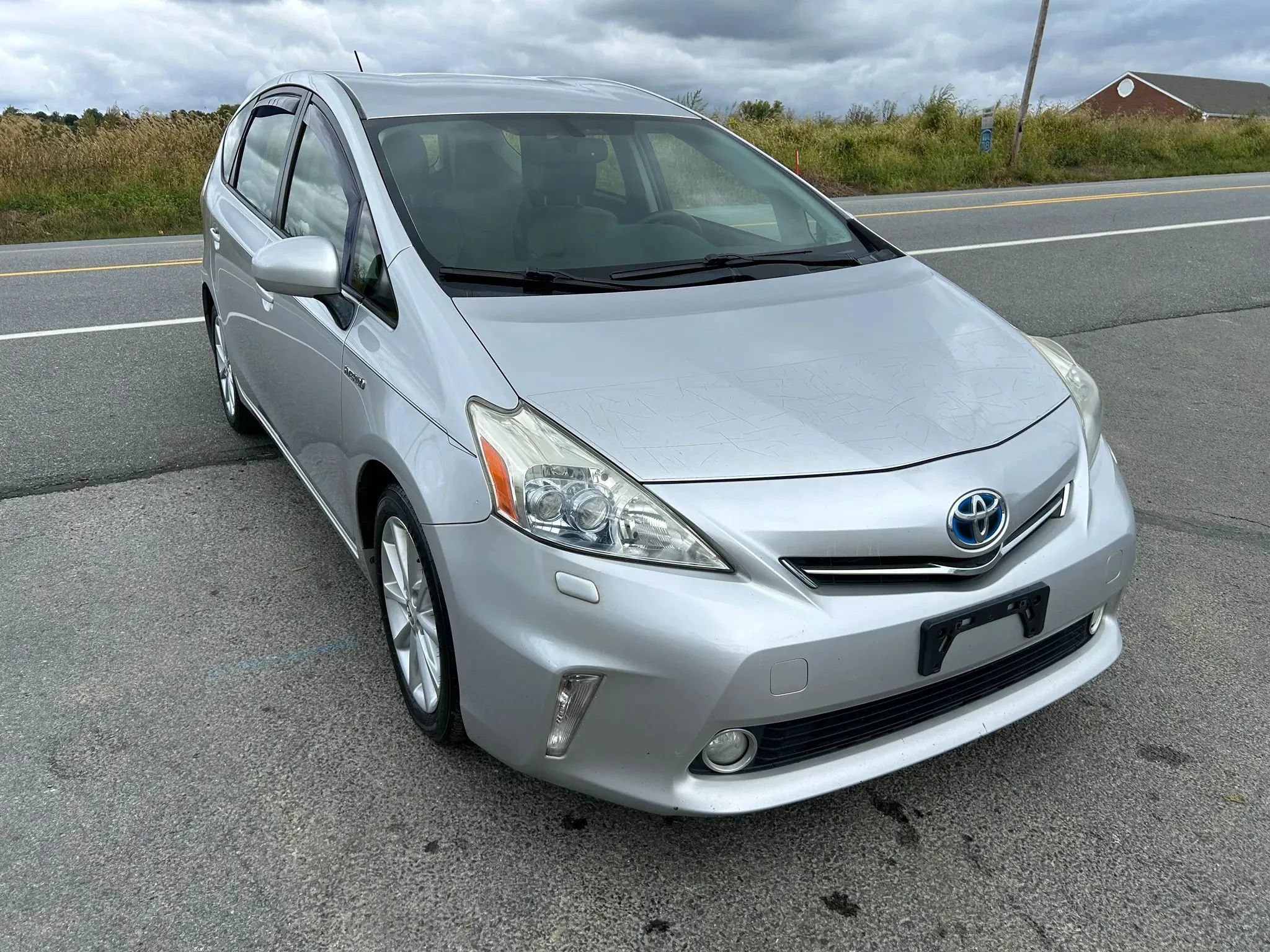 Used 2012 Toyota Prius V Five FWD image 3