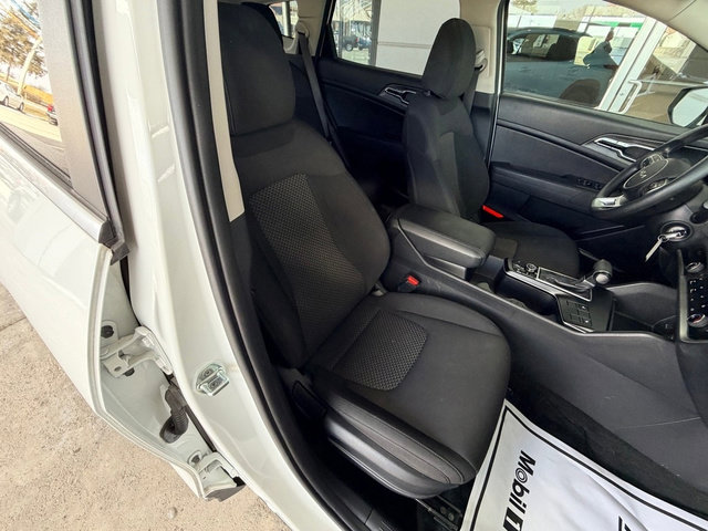 Used 2023 Kia Sportage LX image 23