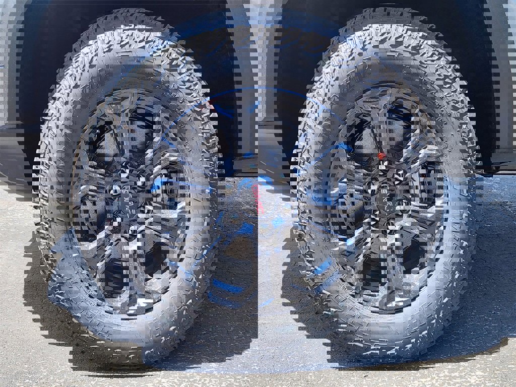 New 2025 GMC Canyon Elevation w/ Convenience Package image 7