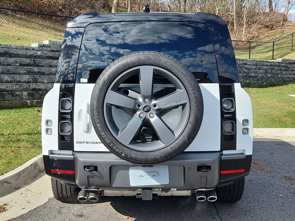 New 2025 Land Rover Defender 130 V8 image 7