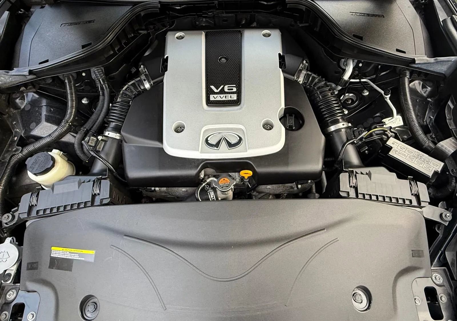 Used 2019 INFINITI Q70 L 3.7 w/ Sensory Package image 16