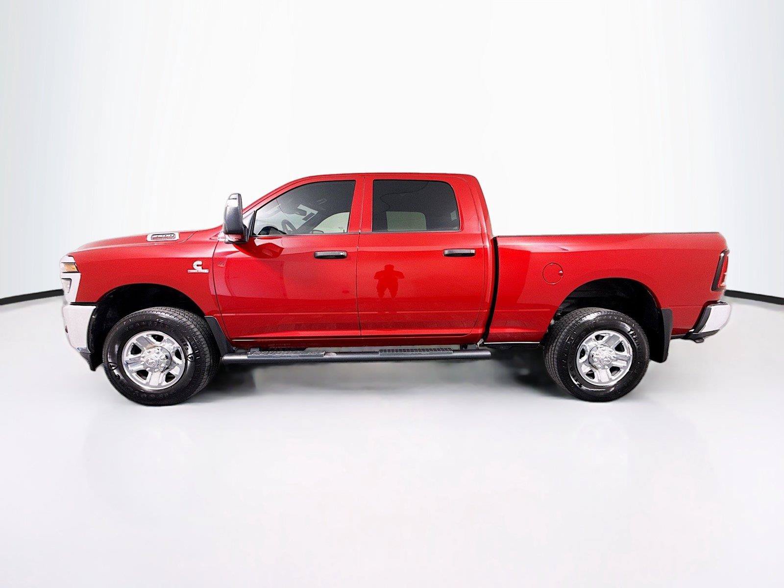 Used 2026 RAM 2500 Tradesman AWD/4WD image 2