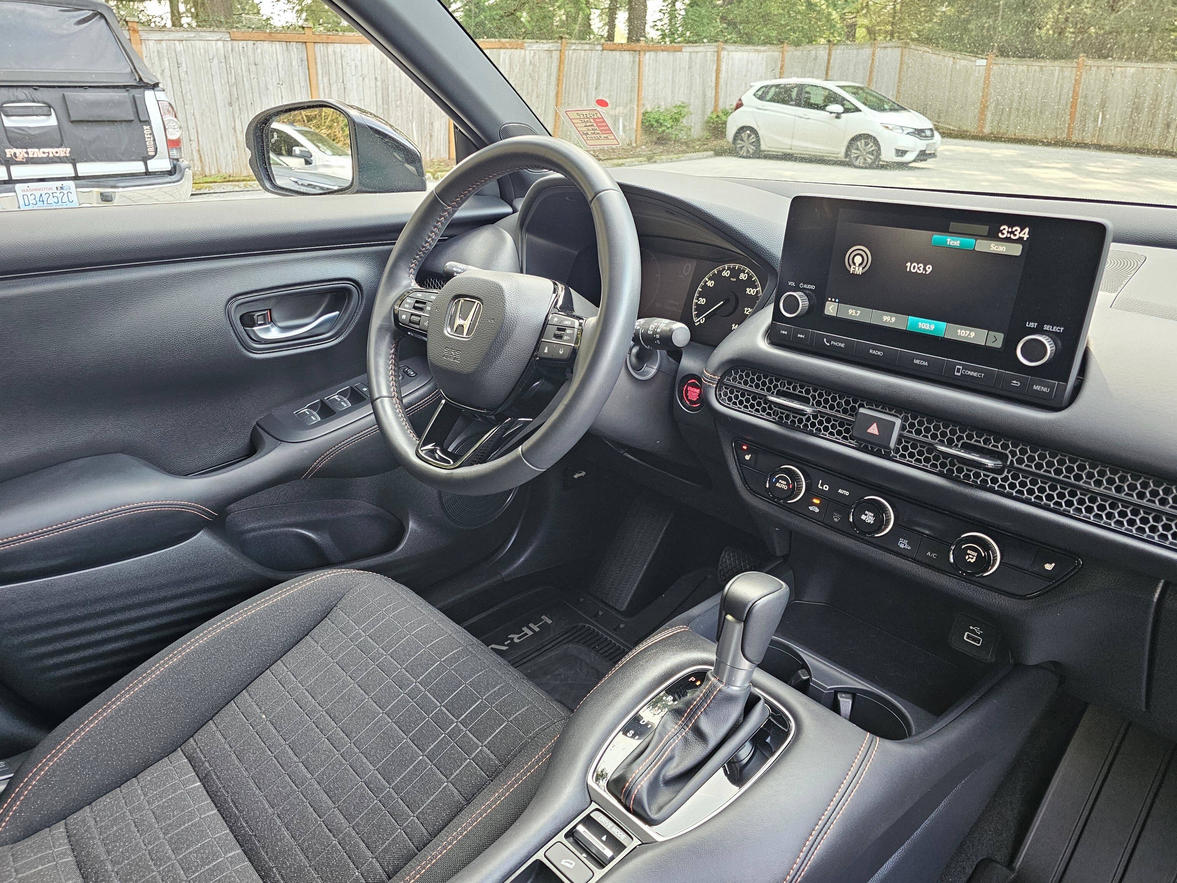 Certified 2025 Honda HR-V Sport image 10