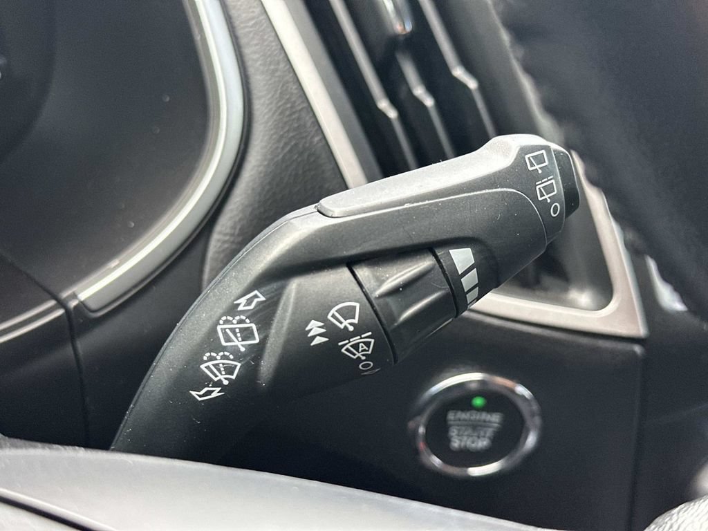 Used 2019 Ford Edge SEL w/ Equipment Group 201A FWD image 24