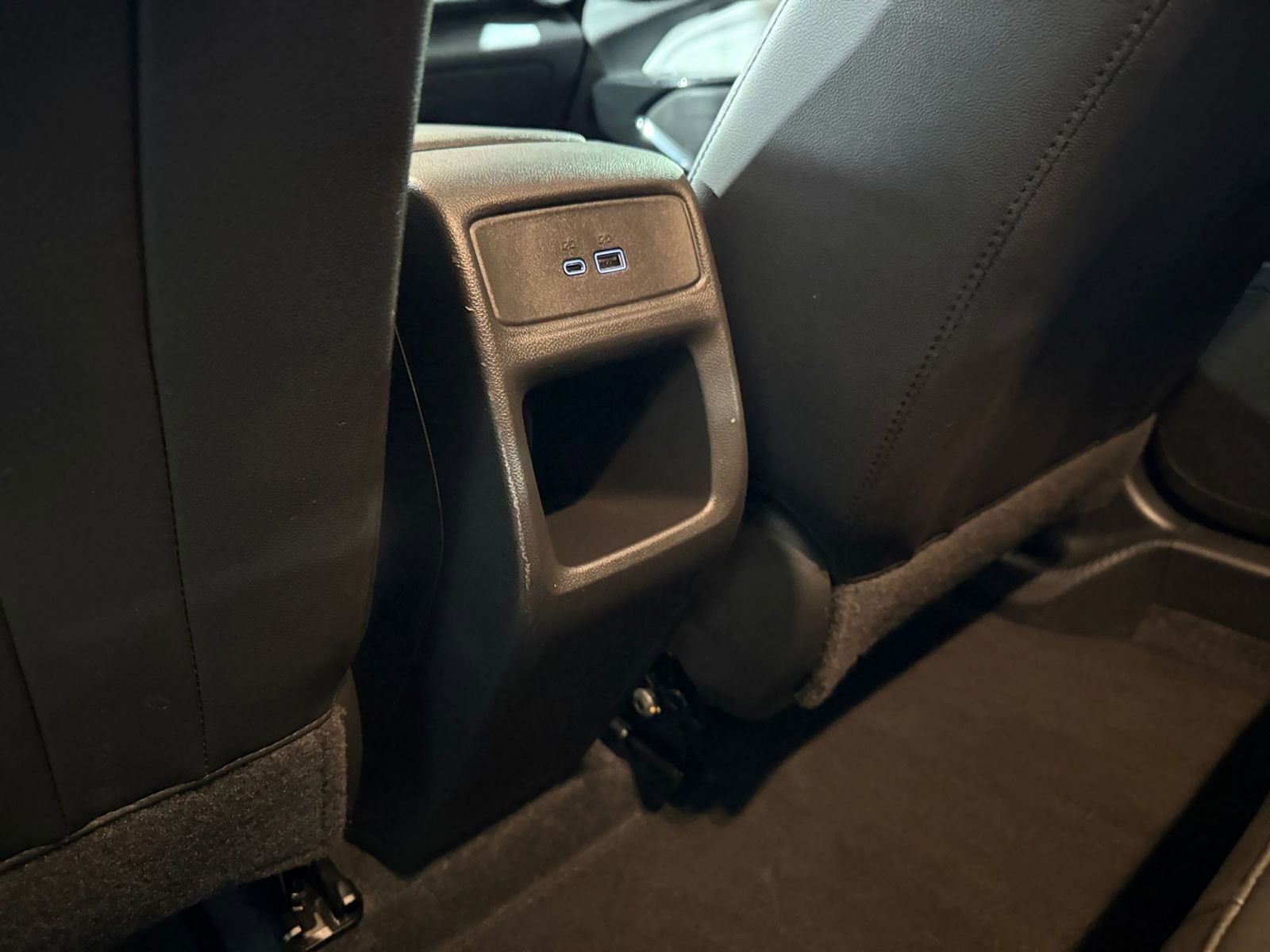 Used 2025 Chevrolet Trax LT w/ LT Convenience Package image 23