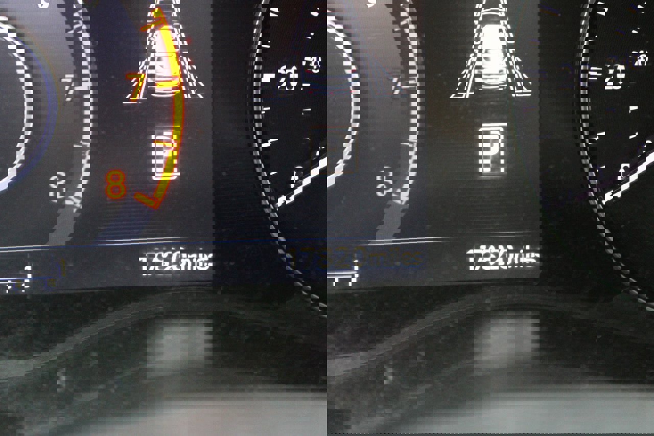 Used 2024 Nissan Kicks SV image 10