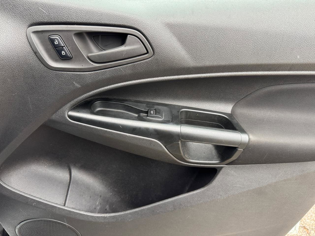 Used 2018 Ford Transit Connect XL image 19