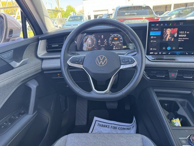 Used 2025 Volkswagen Tiguan S AWD/4WD image 15