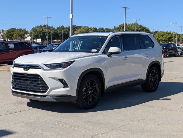 Certified 2024 Toyota Grand Highlander AWD image 10